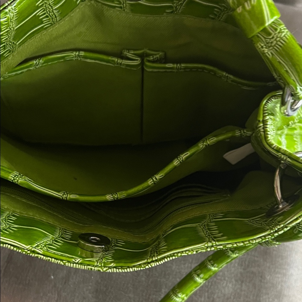 Green Textured Women's Handbag - Picture 4 of 5